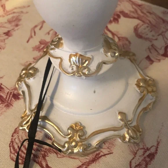 Spooky Night Skull Pedestal Mirror - Picture 5 of 6